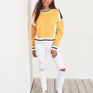 NWOT Holister super skinny high rise jeans.